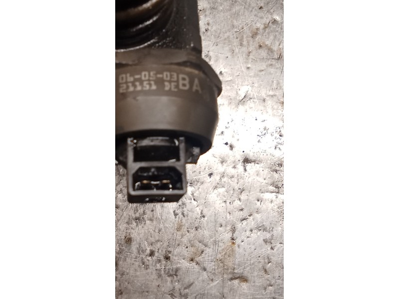 Recambio de inyector para volkswagen polo iv (9n_, 9a_) 1.4 tdi referencia OEM IAM 038130073AG 0414720215 BOSCH