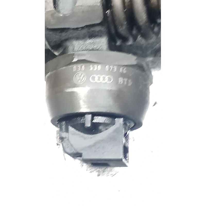 Recambio de inyector para volkswagen polo iv (9n_, 9a_) 1.4 tdi referencia OEM IAM 038130073AG 0414720215 BOSCH