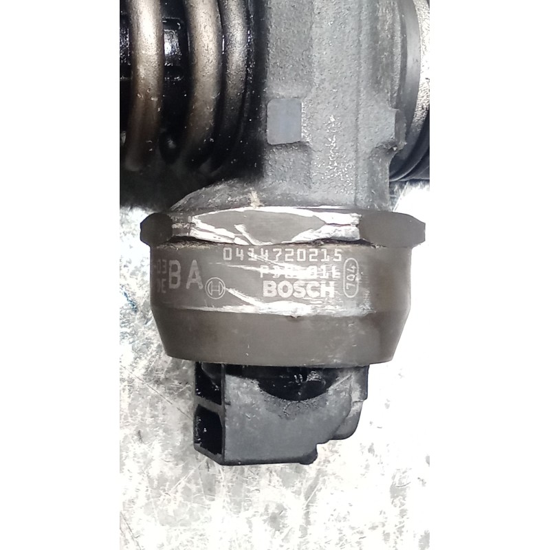 Recambio de inyector para volkswagen polo iv (9n_, 9a_) 1.4 tdi referencia OEM IAM 038130073AG 0414720215 BOSCH