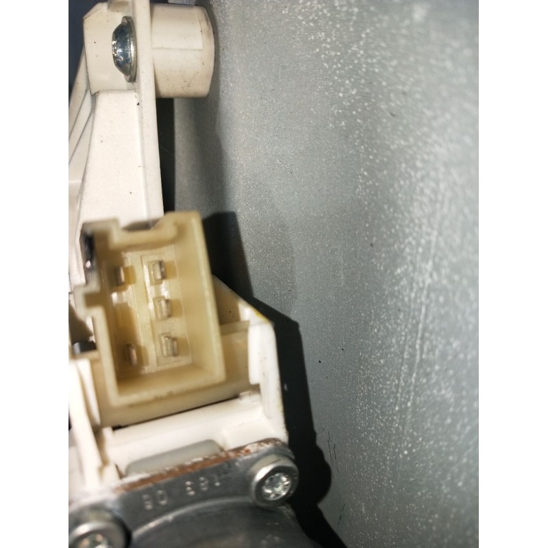 Recambio de elevalunas delantero izquierdo para mercedes-benz clase m (w164) 320 / 350 cdi (164.122) referencia OEM IAM A2518200