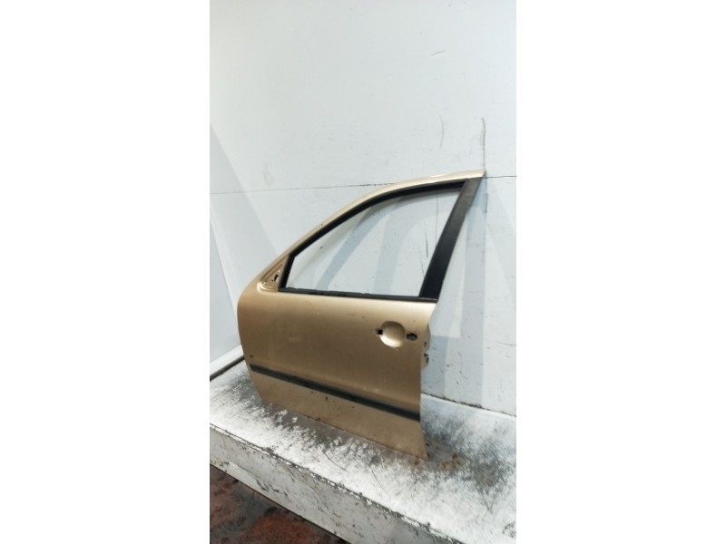 Recambio de puerta delantera izquierda para hyundai sonata v (nf) 2.0 crdi referencia OEM IAM  4P 