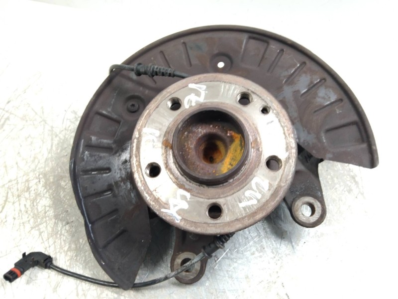 Recambio de mangueta delantera izquierda para mercedes vito kasten (639) 113 cdi lang (639.603) referencia OEM IAM   