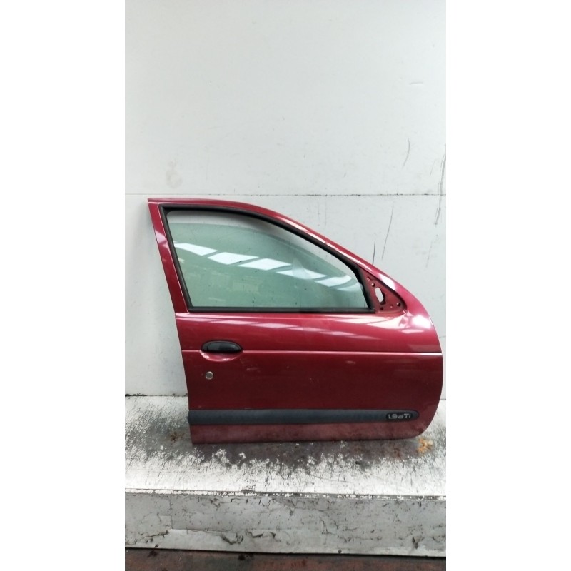 Recambio de puerta delantera derecha para renault megane i classic (la0/1_) 1.9 dti (la1u) referencia OEM IAM  4P 