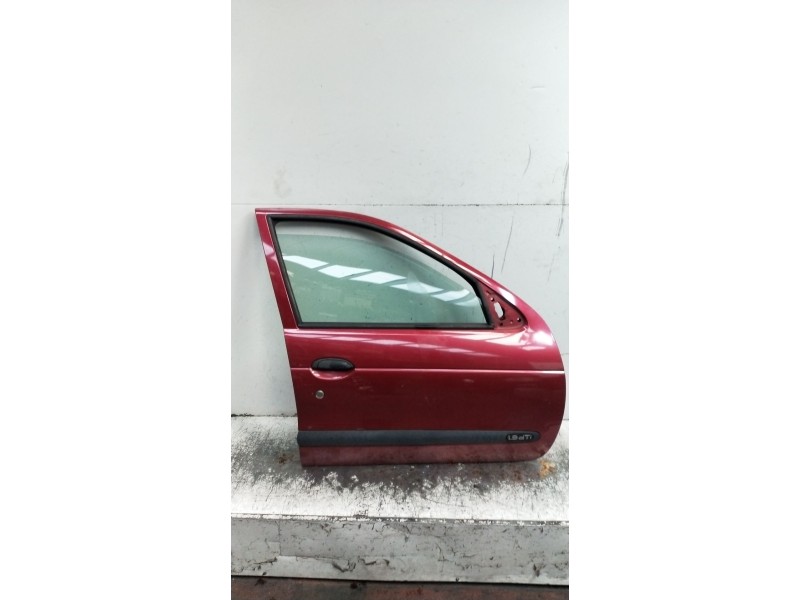 Recambio de puerta delantera derecha para renault megane i classic (la0/1_) 1.9 dti (la1u) referencia OEM IAM  4P 
