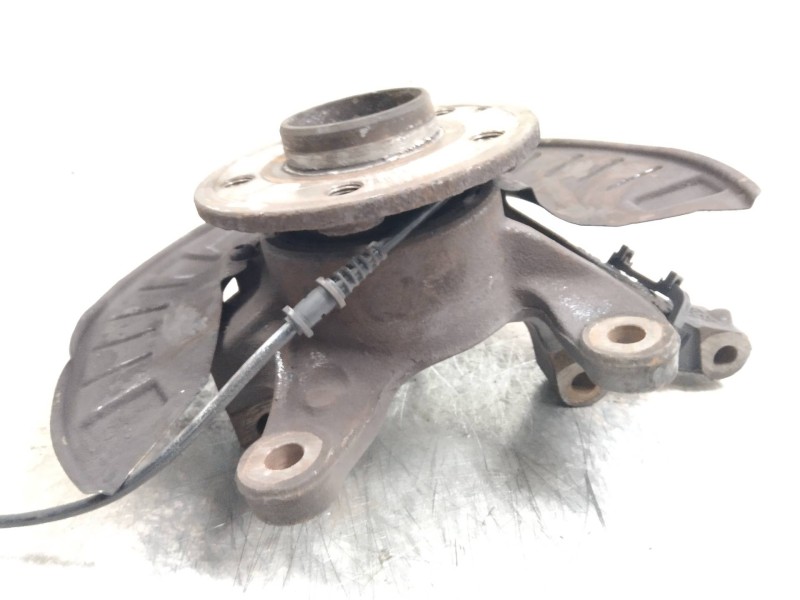 Recambio de mangueta delantera izquierda para mercedes vito kasten (639) 113 cdi lang (639.603) referencia OEM IAM   