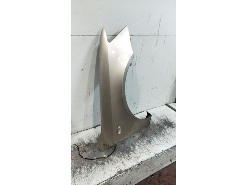 Recambio de aleta delantera derecha para hyundai sonata v (nf) 2.0 crdi referencia OEM IAM   