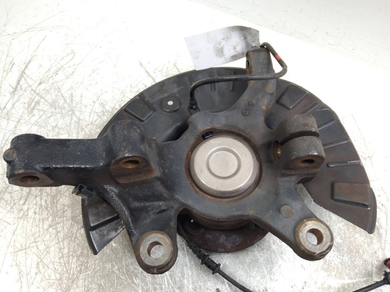 Recambio de mangueta delantera izquierda para mercedes vito kasten (639) 113 cdi lang (639.603) referencia OEM IAM   