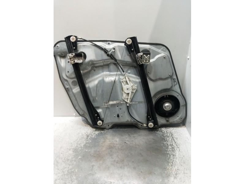 Recambio de elevalunas delantero derecho para mercedes-benz clase m (w164) 320 / 350 cdi (164.122) referencia OEM IAM A251820084