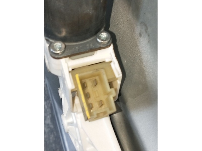 Recambio de elevalunas delantero derecho para mercedes-benz clase m (w164) 320 / 350 cdi (164.122) referencia OEM IAM A251820084