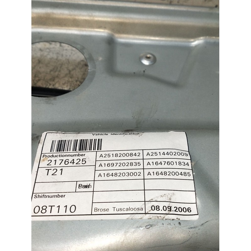 Recambio de elevalunas delantero derecho para mercedes-benz clase m (w164) 320 / 350 cdi (164.122) referencia OEM IAM A251820084