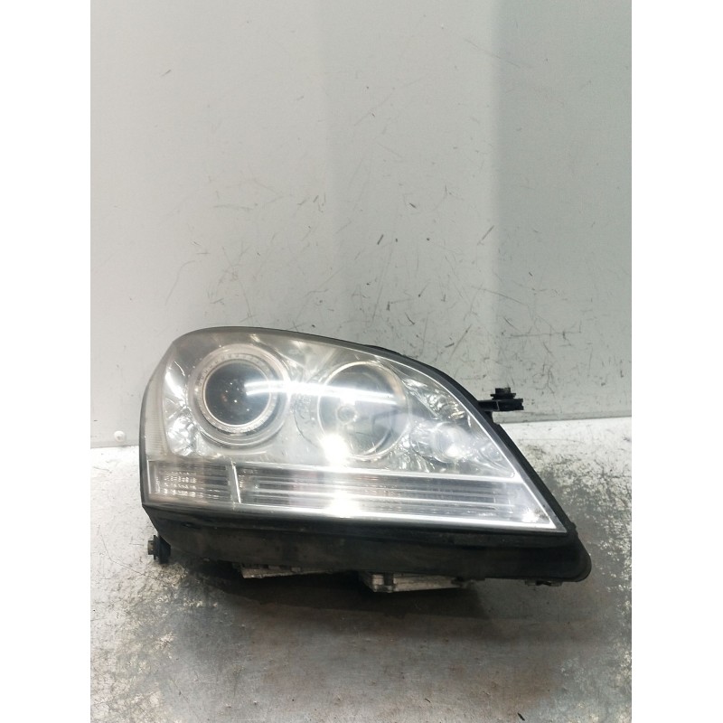 Recambio de faro derecho para mercedes-benz clase m (w164) 320 / 350 cdi (164.122) referencia OEM IAM A0038205826 5DF00870402 XE