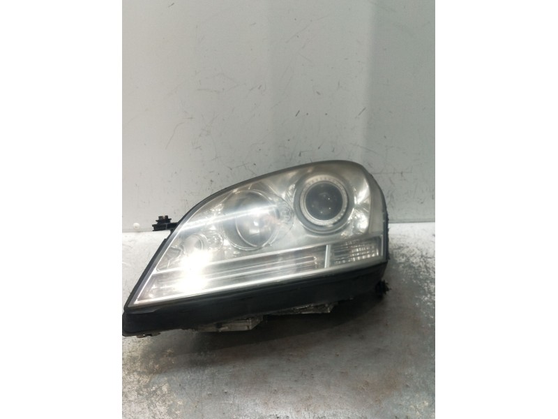 Recambio de faro izquierdo para mercedes-benz clase m (w164) 320 / 350 cdi (164.122) referencia OEM IAM A0038205826 5DF00870402 