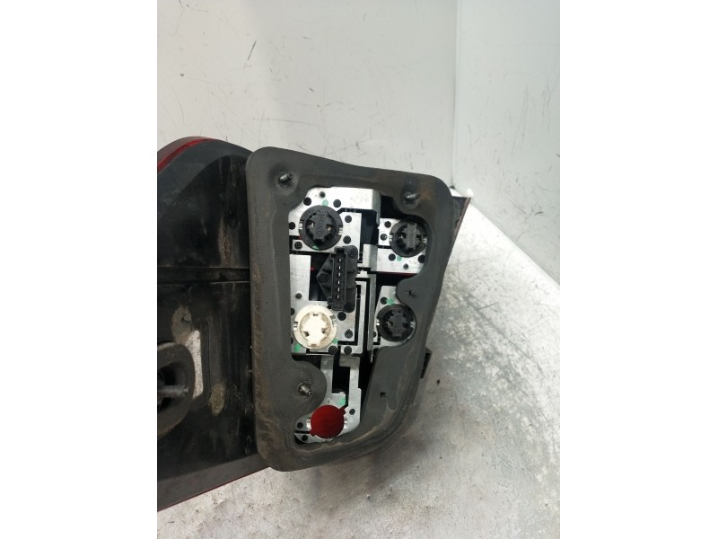 Recambio de piloto trasero izquierdo para mercedes-benz clase m (w164) 320 / 350 cdi (164.122) referencia OEM IAM   