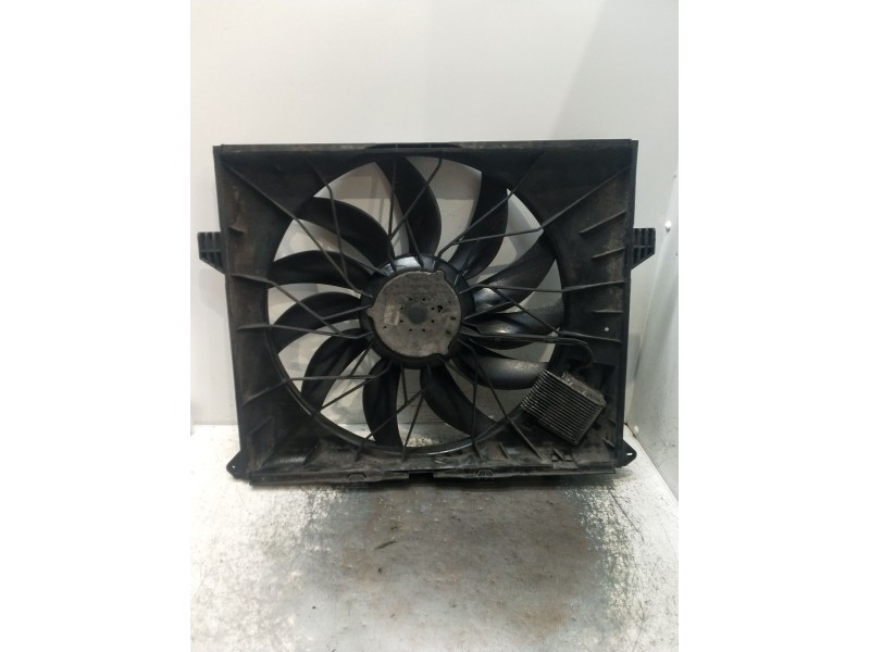 Recambio de electroventilador para mercedes-benz clase m (w164) 320 / 350 cdi (164.122) referencia OEM IAM A2205000293  