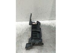 Recambio de caja reles / fusibles para mercedes-benz clase m (w164) 320 / 350 cdi (164.122) referencia OEM IAM A1645402372   2