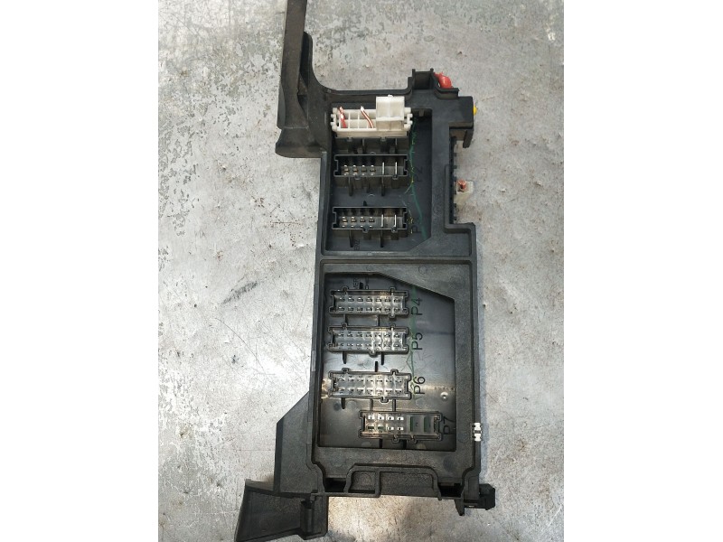 Recambio de caja reles / fusibles para mercedes-benz clase m (w164) 320 / 350 cdi (164.122) referencia OEM IAM A1645402372  