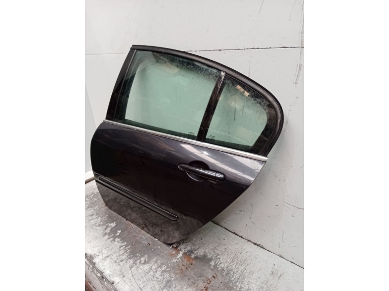Recambio de puerta trasera izquierda para renault laguna iii (bt0/1) 2.0 16v (bt05, bt0f, bt0w) referencia OEM IAM  5P 
