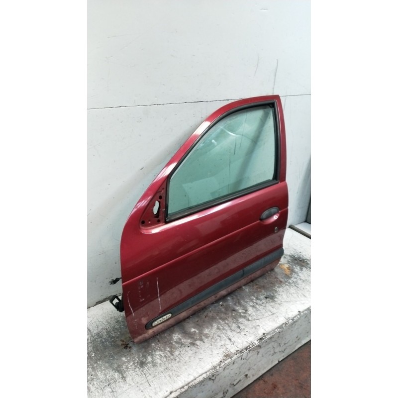 Recambio de puerta delantera izquierda para renault megane i classic (la0/1_) 1.9 dti (la1u) referencia OEM IAM  4P 