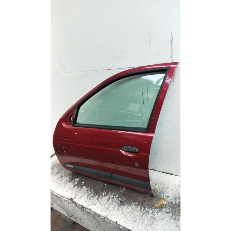Recambio de puerta delantera izquierda para renault megane i classic (la0/1_) 1.9 dti (la1u) referencia OEM IAM  4P 