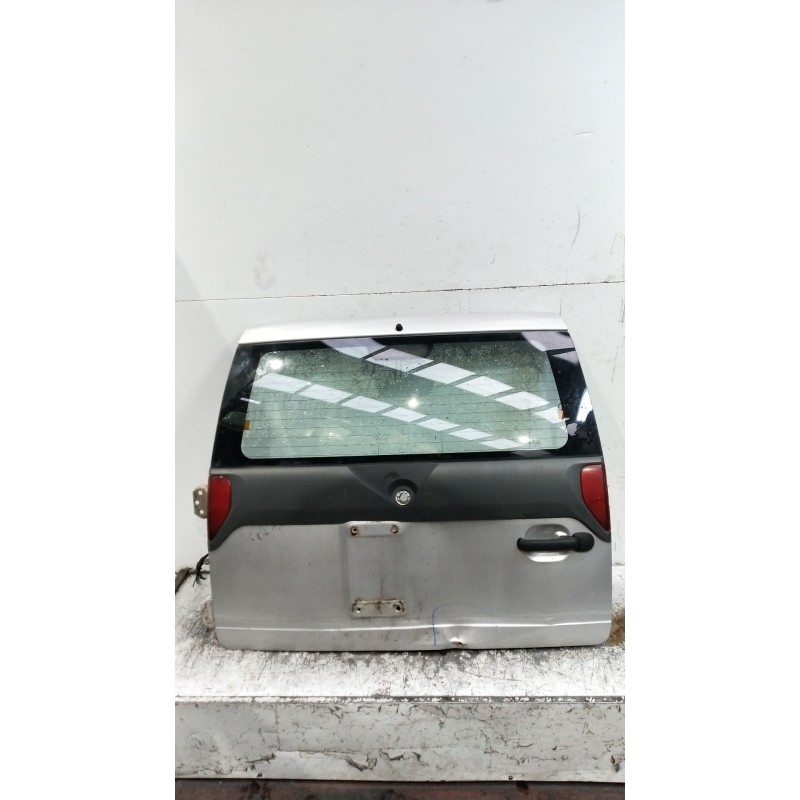 Recambio de porton trasero para nissan terrano ii (r20) 2.7 tdi 4wd referencia OEM IAM VER FOTOS OJO VER FOTOS PORTON CON UN ABO