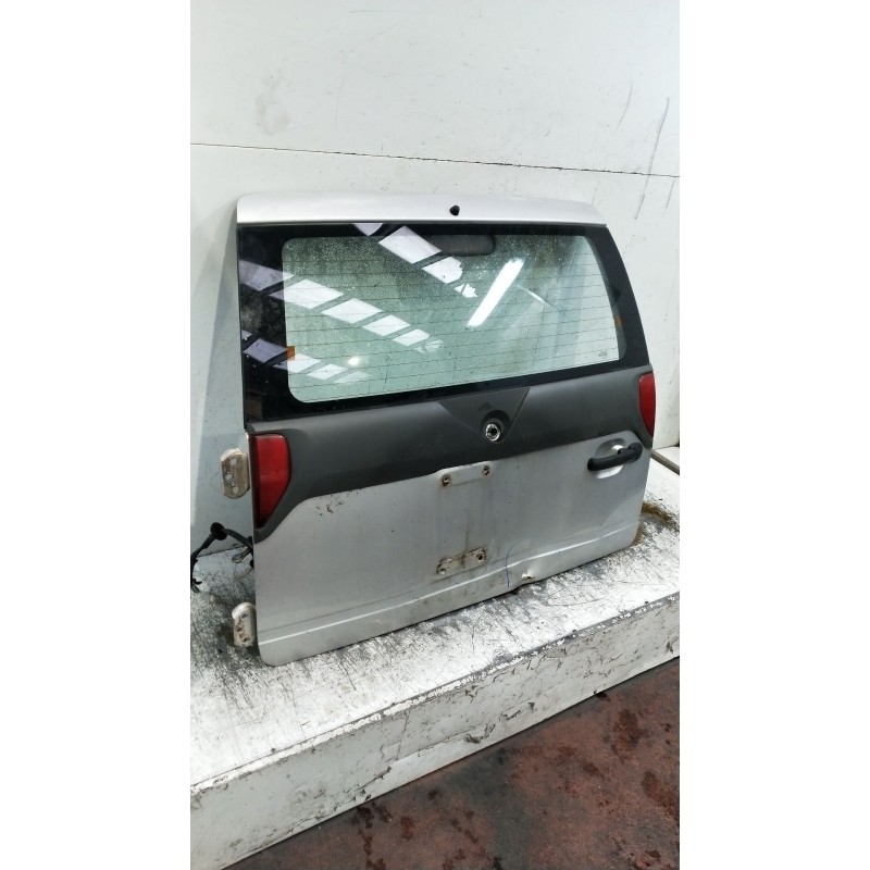 Recambio de porton trasero para nissan terrano ii (r20) 2.7 tdi 4wd referencia OEM IAM VER FOTOS OJO VER FOTOS PORTON CON UN ABO