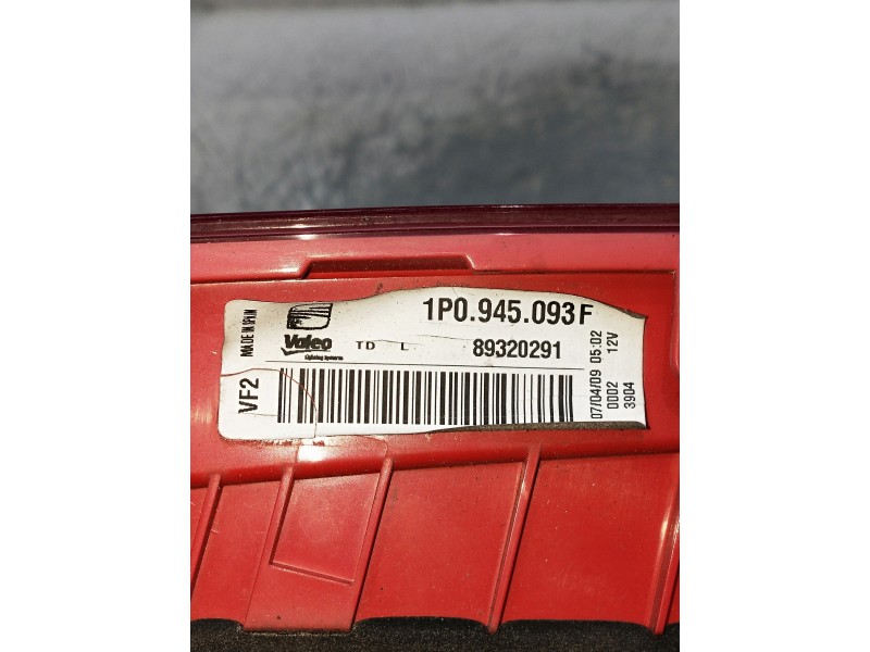 Recambio de piloto trasero izquierdo interior para seat leon (1p1) 1.9 tdi referencia OEM IAM 1P0945093F  