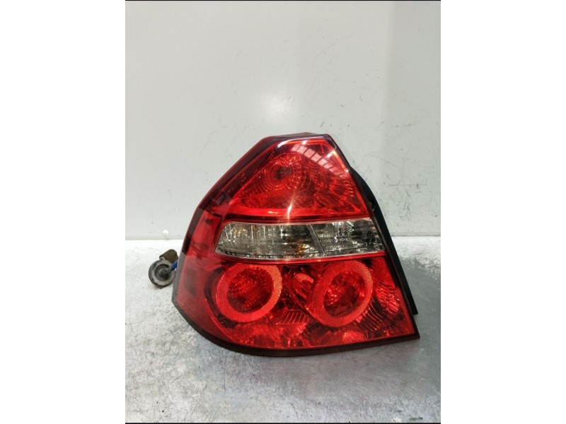 Recambio de piloto trasero izquierdo para chevrolet aveo / kalos sedán (t250, t255) 1.4 referencia OEM IAM   