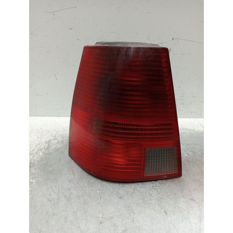 Recambio de piloto trasero izquierdo para volkswagen golf iv variant (1j5) 1.9 tdi 4motion referencia OEM IAM   