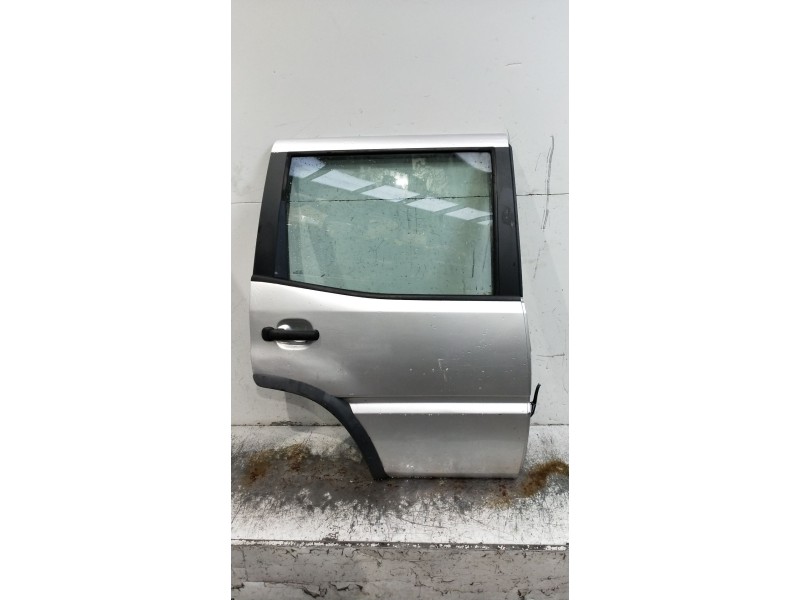 Recambio de puerta trasera derecha para nissan terrano ii (r20) 2.7 tdi 4wd referencia OEM IAM  5P 