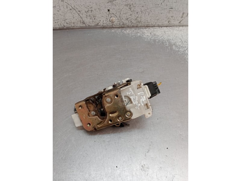 Recambio de motor cierre centralizado trasero izquierdo para ford mondeo iii sedán (b4y) 2.0 tdci referencia OEM IAM   