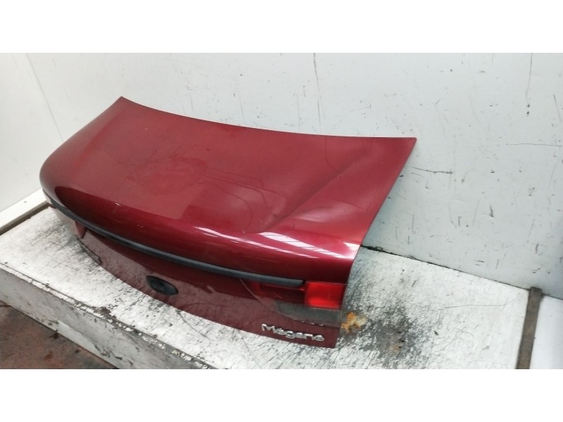 Recambio de tapa maletero para renault megane i classic (la0/1_) 1.9 dti (la1u) referencia OEM IAM   