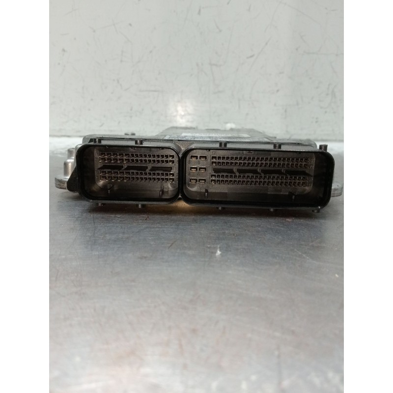 Recambio de centralita motor uce para audi a4 b7 (8ec) 3.0 tdi quattro referencia OEM IAM 8E0907401AL 0281013190 