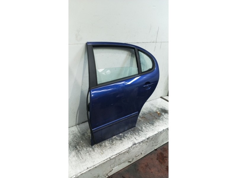 Recambio de puerta trasera derecha para seat leon (1m1) 1.9 tdi referencia OEM IAM  5P 