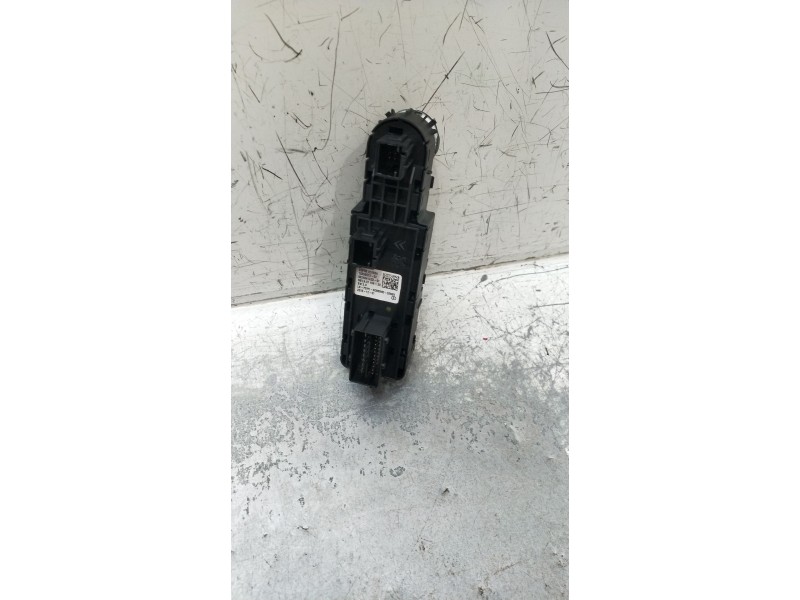 Recambio de mando elevalunas delantero izquierdo para citroën c5 aircross (ac_, aj_, ar_, a4_) 2.0 bluehdi 180 (ajehzr) referenc