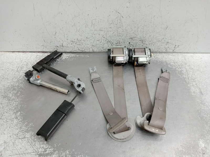 Recambio de juego cinturones delantero para renault laguna iii (bt0/1) 2.0 16v (bt05, bt0f, bt0w) referencia OEM IAM   