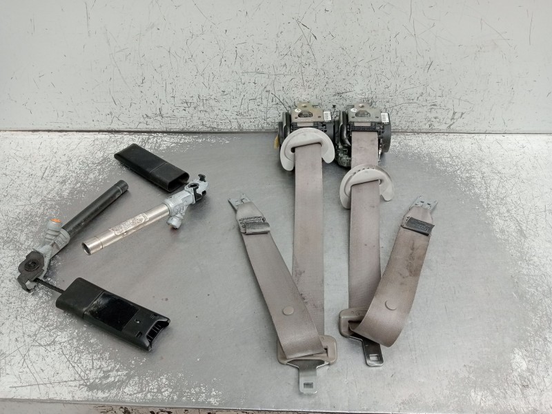 Recambio de juego cinturones delantero para renault laguna iii (bt0/1) 2.0 16v (bt05, bt0f, bt0w) referencia OEM IAM   