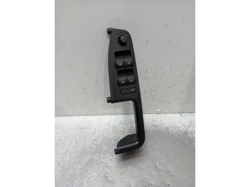 Recambio de mando elevalunas delantero izquierdo para audi a4 b7 (8ec) 3.0 tdi quattro referencia OEM IAM 8E1867171B  