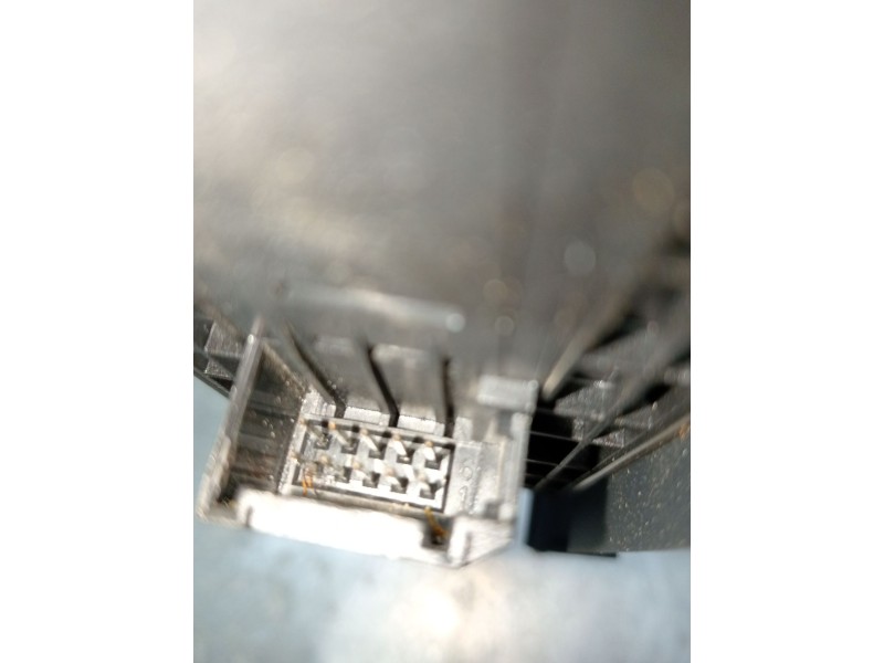 Recambio de mando elevalunas delantero izquierdo para audi a4 b7 (8ec) 3.0 tdi quattro referencia OEM IAM 8E1867171B  