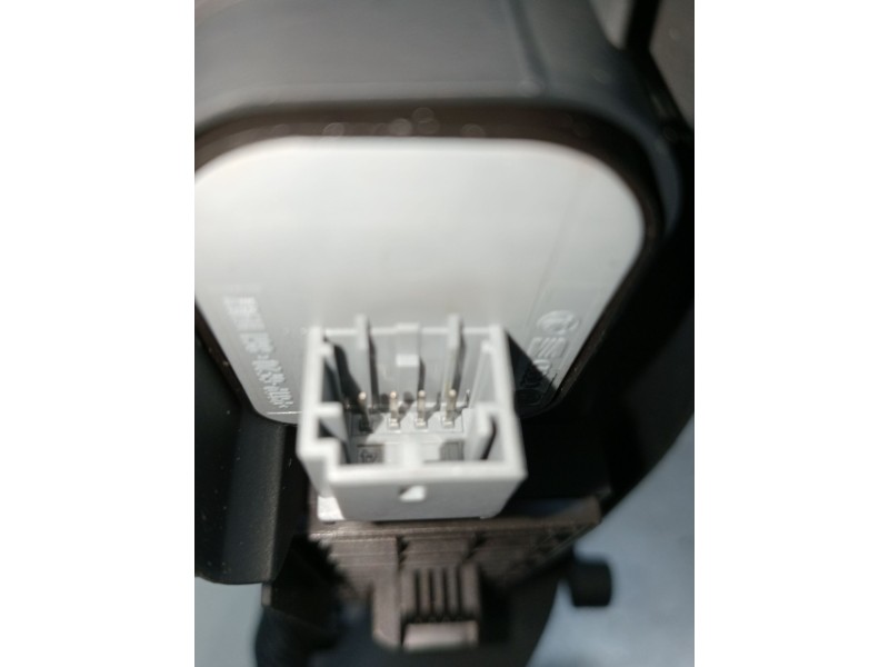 Recambio de mando elevalunas delantero izquierdo para audi a4 b7 (8ec) 3.0 tdi quattro referencia OEM IAM 8E1867171B  