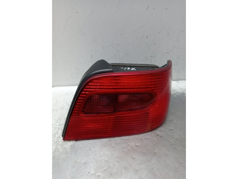 Recambio de piloto trasero derecho para citroën xsara (n1) 1.6 16v referencia OEM IAM   