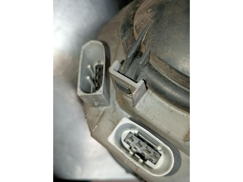 Recambio de faro derecho para mercedes-benz clase c (w203) c 270 cdi (203.016) referencia OEM IAM 0301166272 A2038201261 