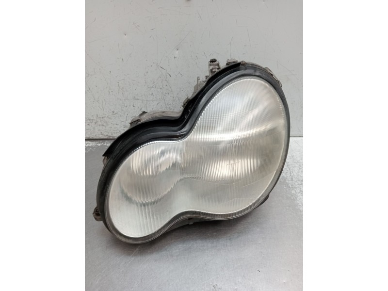 Recambio de faro izquierdo para mercedes-benz clase c (w203) c 270 cdi (203.016) referencia OEM IAM 0301166271 A2038201161 