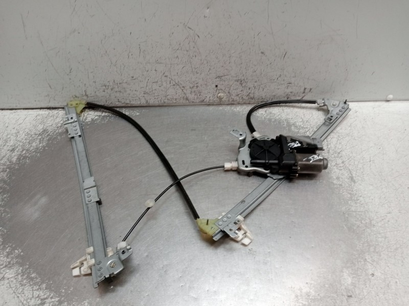 Recambio de elevalunas delantero derecho para citroën xsara (n1) 1.6 16v referencia OEM IAM 9636975880  