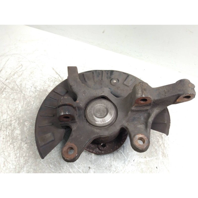 Recambio de mangueta delantera derecha para mercedes vito kombi (639) 113 cdi crew lang (639.603) referencia OEM IAM   