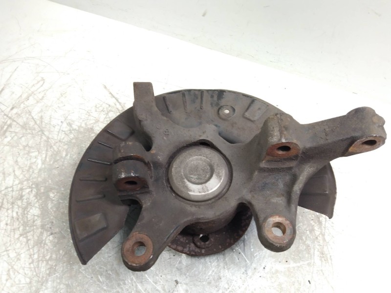 Recambio de mangueta delantera derecha para mercedes vito kombi (639) 113 cdi crew lang (639.603) referencia OEM IAM   