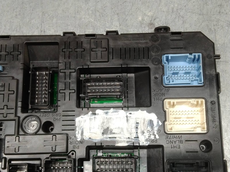 Recambio de caja reles / fusibles para peugeot 308 1.6 hdi fap cat (9hz / dv6ted4) referencia OEM IAM 966405918002 BSI04EVK0500 