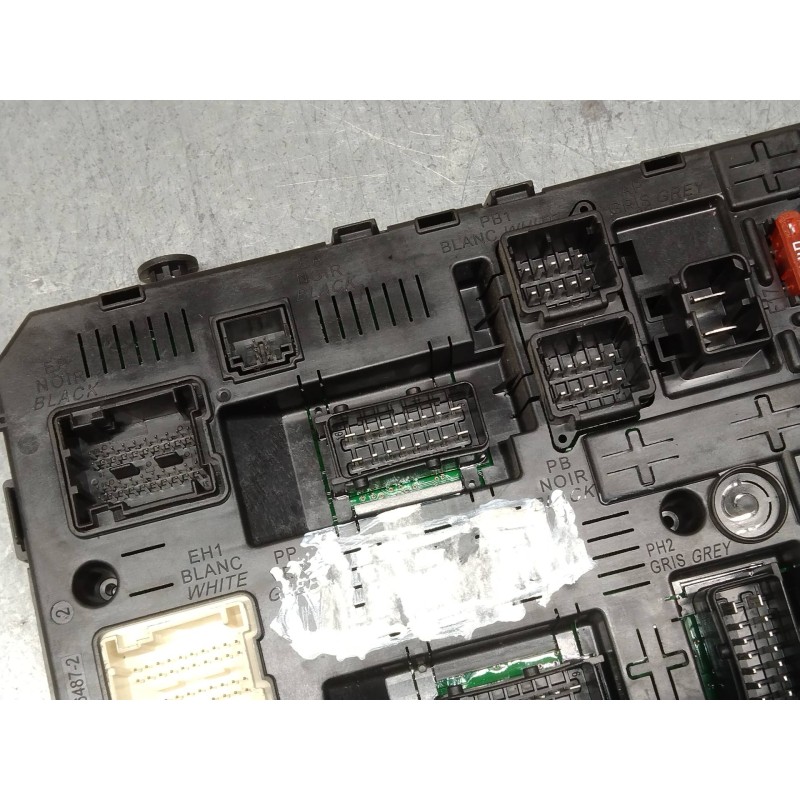 Recambio de caja reles / fusibles para peugeot 308 1.6 hdi fap cat (9hz / dv6ted4) referencia OEM IAM 966405918002 BSI04EVK0500 