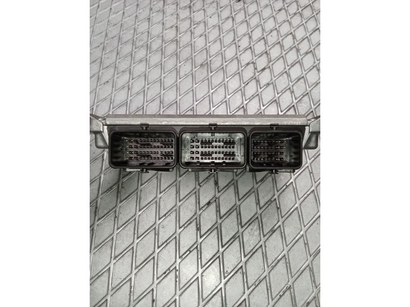 Recambio de centralita motor uce para peugeot 407 st confort pack referencia OEM IAM 0261208266 9658402880 9648554780