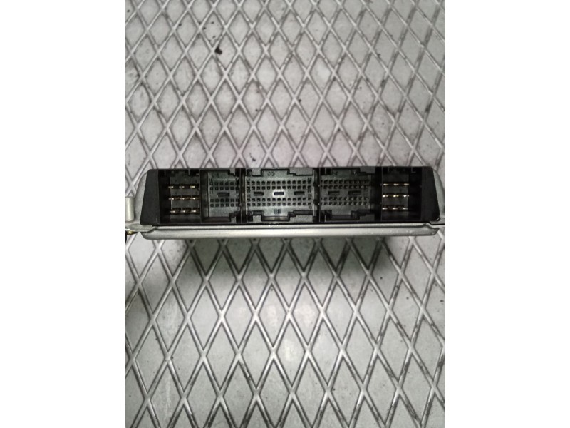 Recambio de centralita motor uce para toyota yaris (ncp1/nlp1/scp1) 1.4 d-4d linea luna referencia OEM IAM 0281010563 8966152200