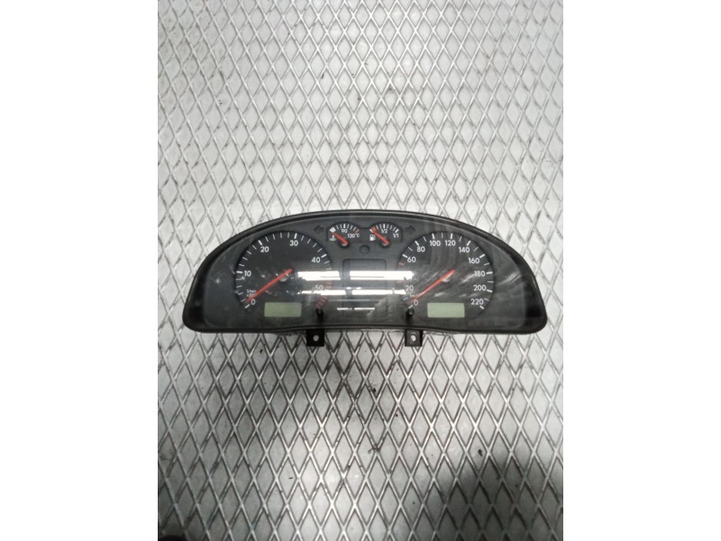 Recambio de cuadro instrumentos para volkswagen passat berlina (3b2) comfortline referencia OEM IAM 110008920024 3B1919880C 3B19